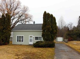 10047 E Cherry Bend Rd, Traverse City, MI 49684