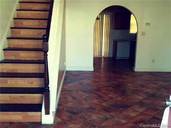 3rd image of 2761 Stagbuck Dr