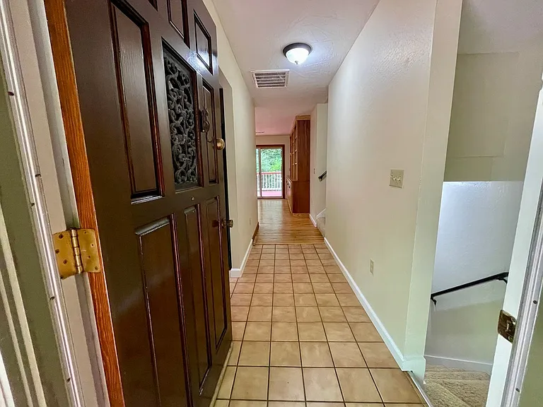 2485 Sonnenfelt Rd — Photo 5