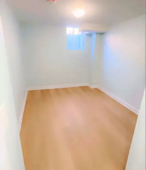 3 Aldenham St #2 — Photo 7