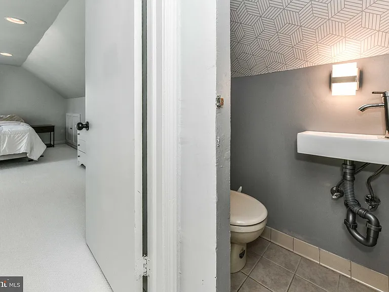 7308 Poplar Ct — Photo 22