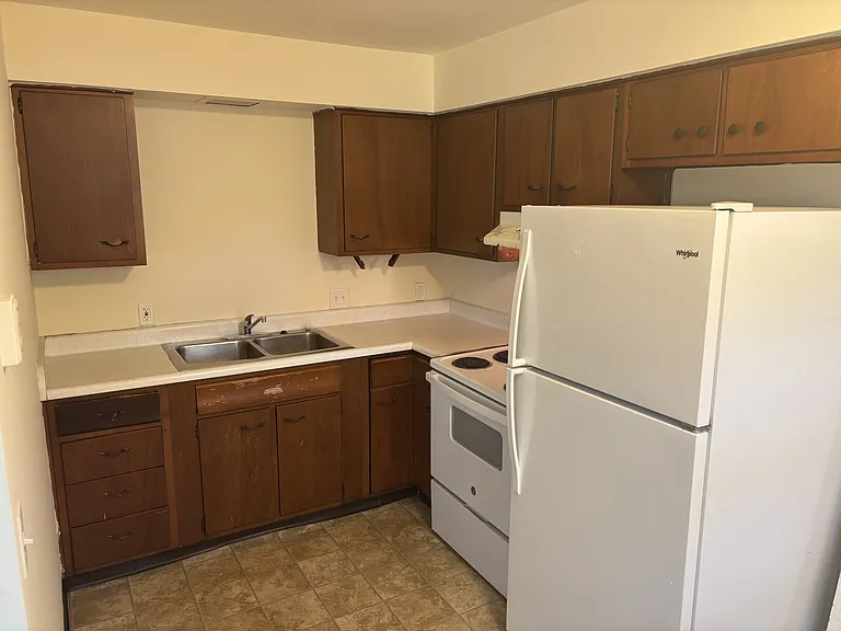 2680 Woodward Ave SW — Photo 17