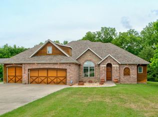 2008 N 7th Ave, Ozark, MO 65721