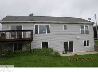 2299 W Price Rd, Saint Johns, MI 48879