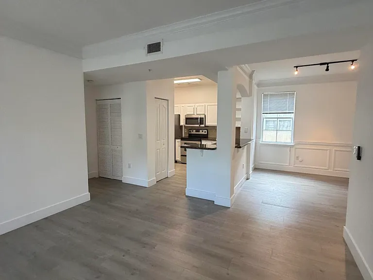 275 Murcia Dr #208 — Photo 42