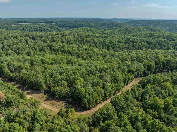 (undisclosed Address), Yellville, AR 72687