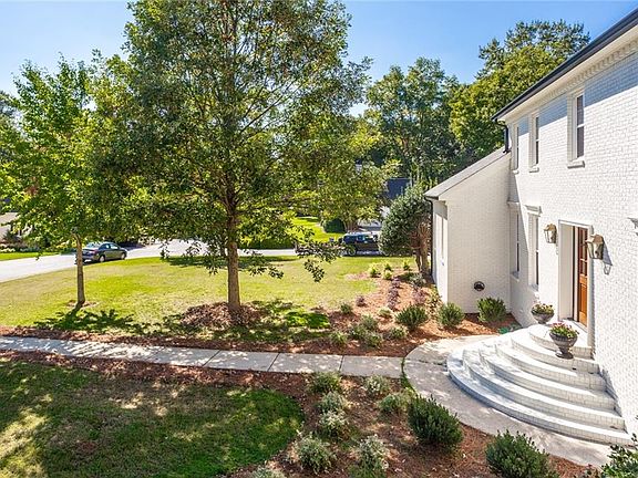 5th image of 1004 Park Manor Ter NW