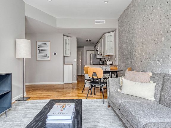 3rd image of 841 W Barry Ave #847-1B