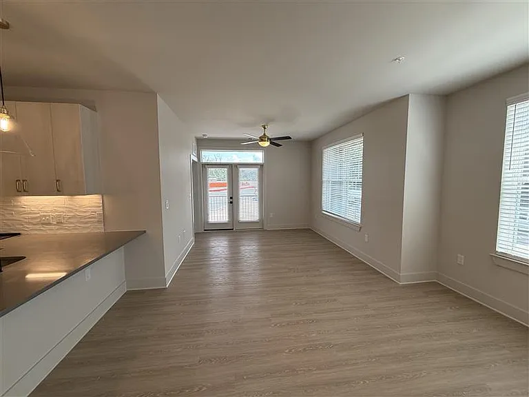 District on the Etowah Apartments — Photo 1517