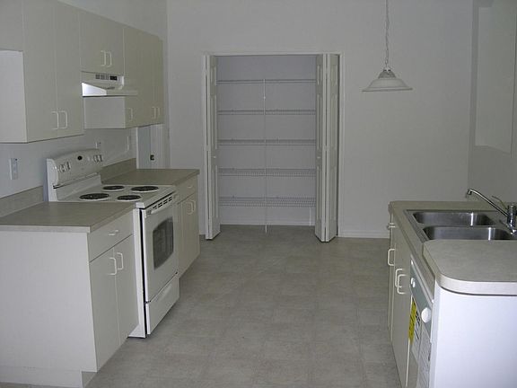 HUGE Pantry!
