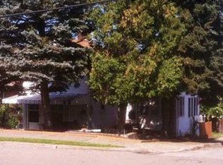 1200 Center Ave, Ellwood City, PA