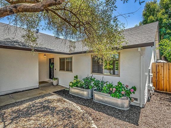 2nd image of 681 Lathrop Court