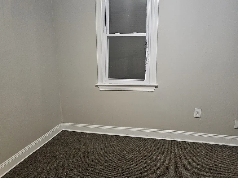 805 Eastern Ave — Photo 14