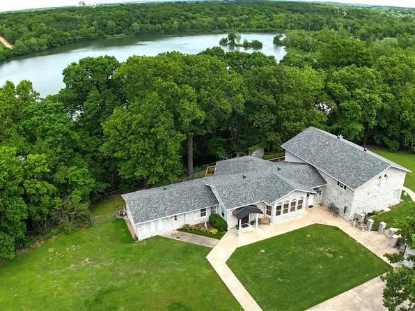 14242 Lake Forrest Heights Rd, Siloam Springs, AR 72761