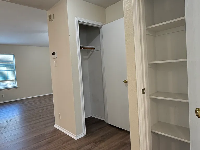 311 McCarthur Dr — Photo 19