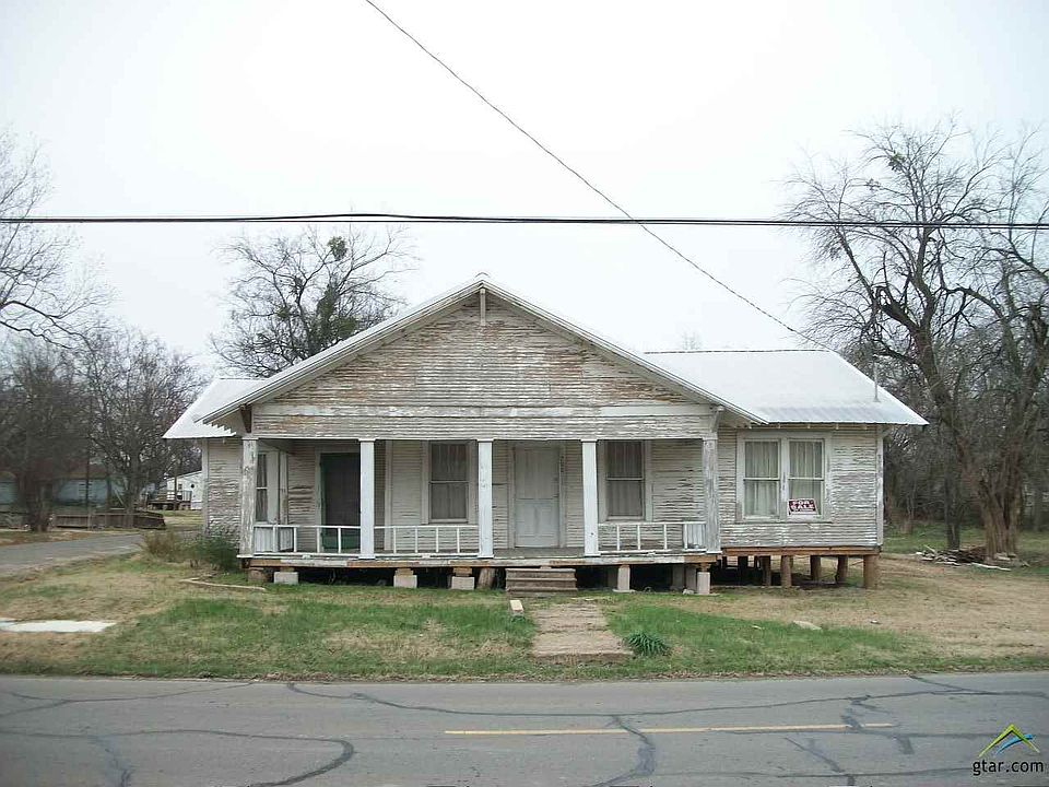 1st image of 700 W College Ave