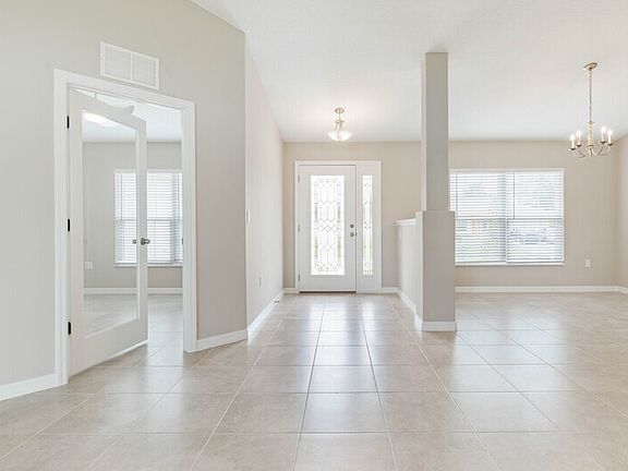 5th image of 25 Woodfield Dr