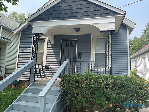 2nd image of 221 Palmer St