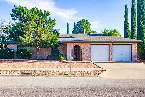 2nd image of 2124 Sea Palm Dr