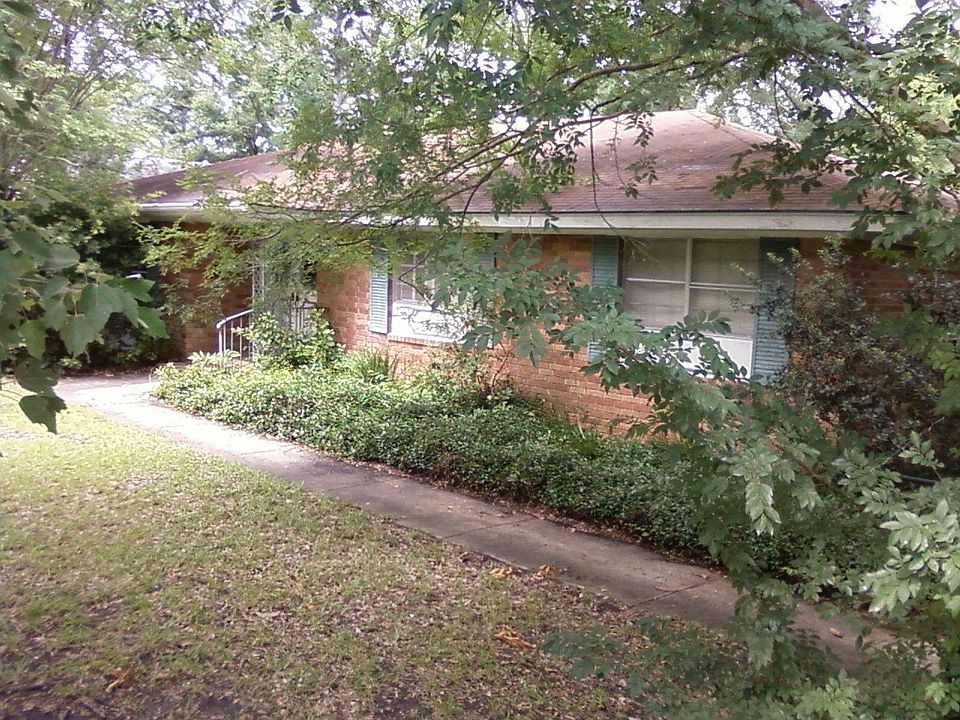 1st image of 821 Cherry St #1