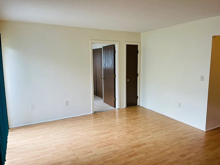 27 Maple Ave #2 — Photo 10