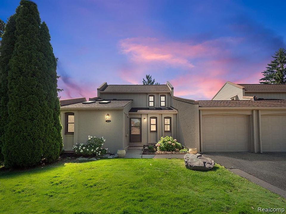 1st image of 3054 Moon Lake Dr