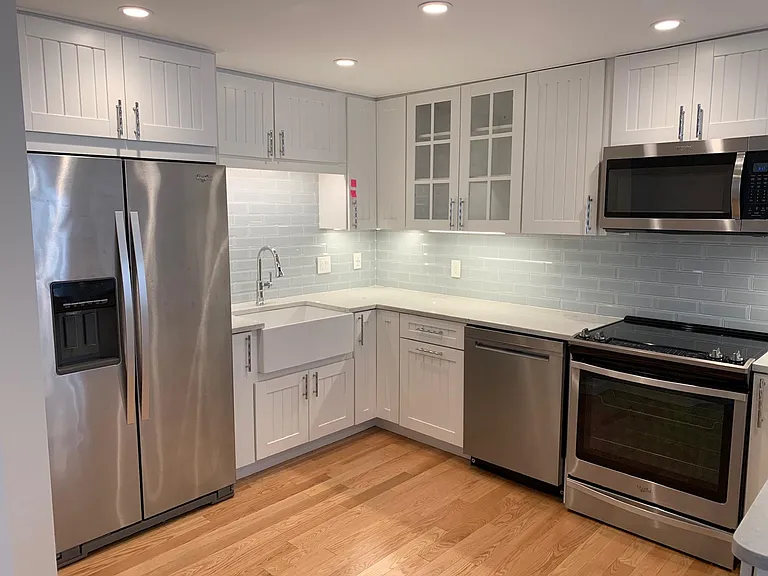 72 Lincoln St #1 — Photo 3