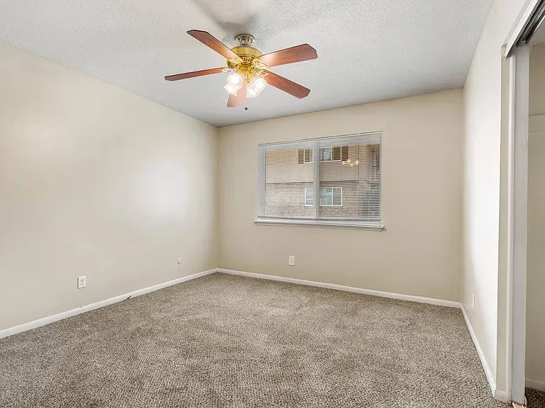 Stoneside Apartments — Photo 47