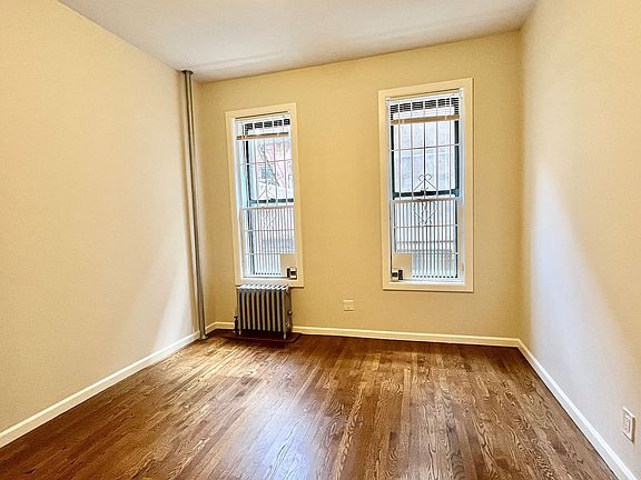 3rd image of 54 E 7th St APT 4
