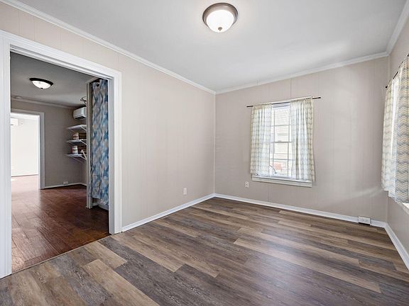 5th image of 209 Weston Rd