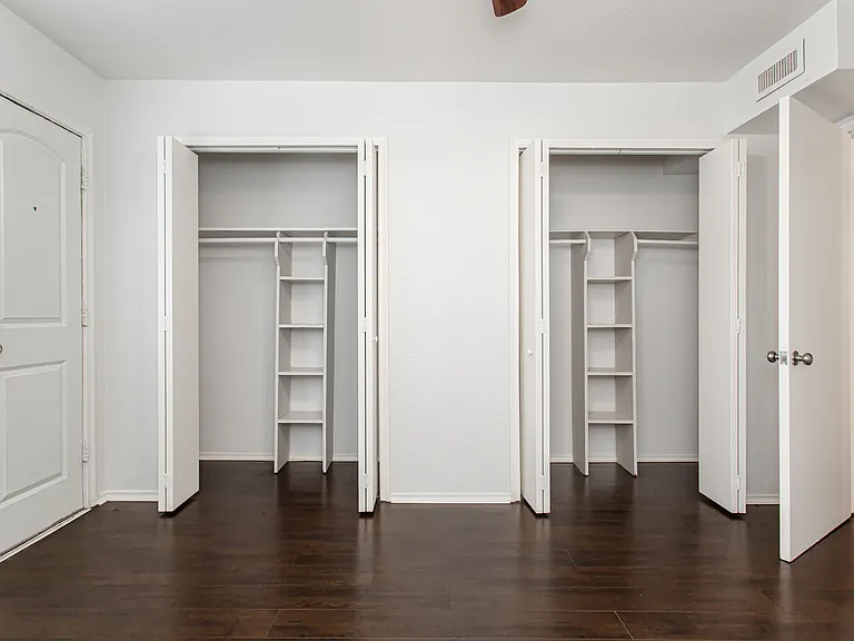 5722 Gaston Ave #H — Photo 14