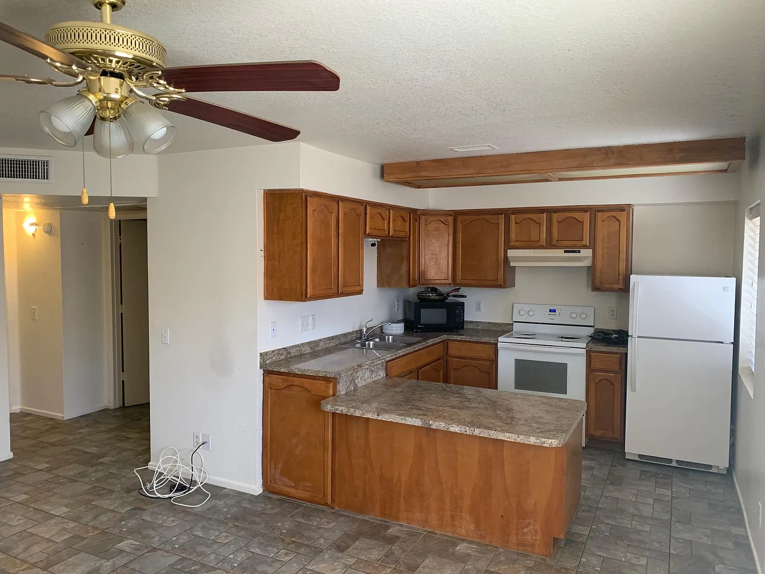 1325 Navajo Dr — Photo 4