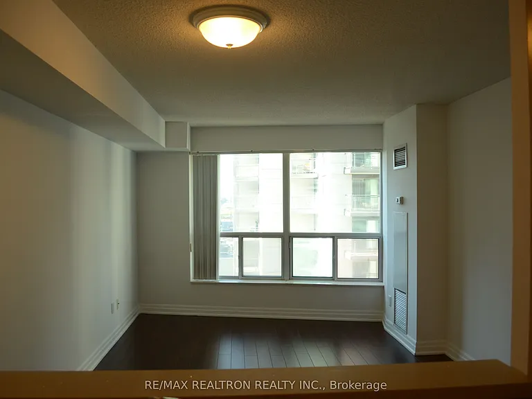 188 Doris Ave #801 — Photo 3