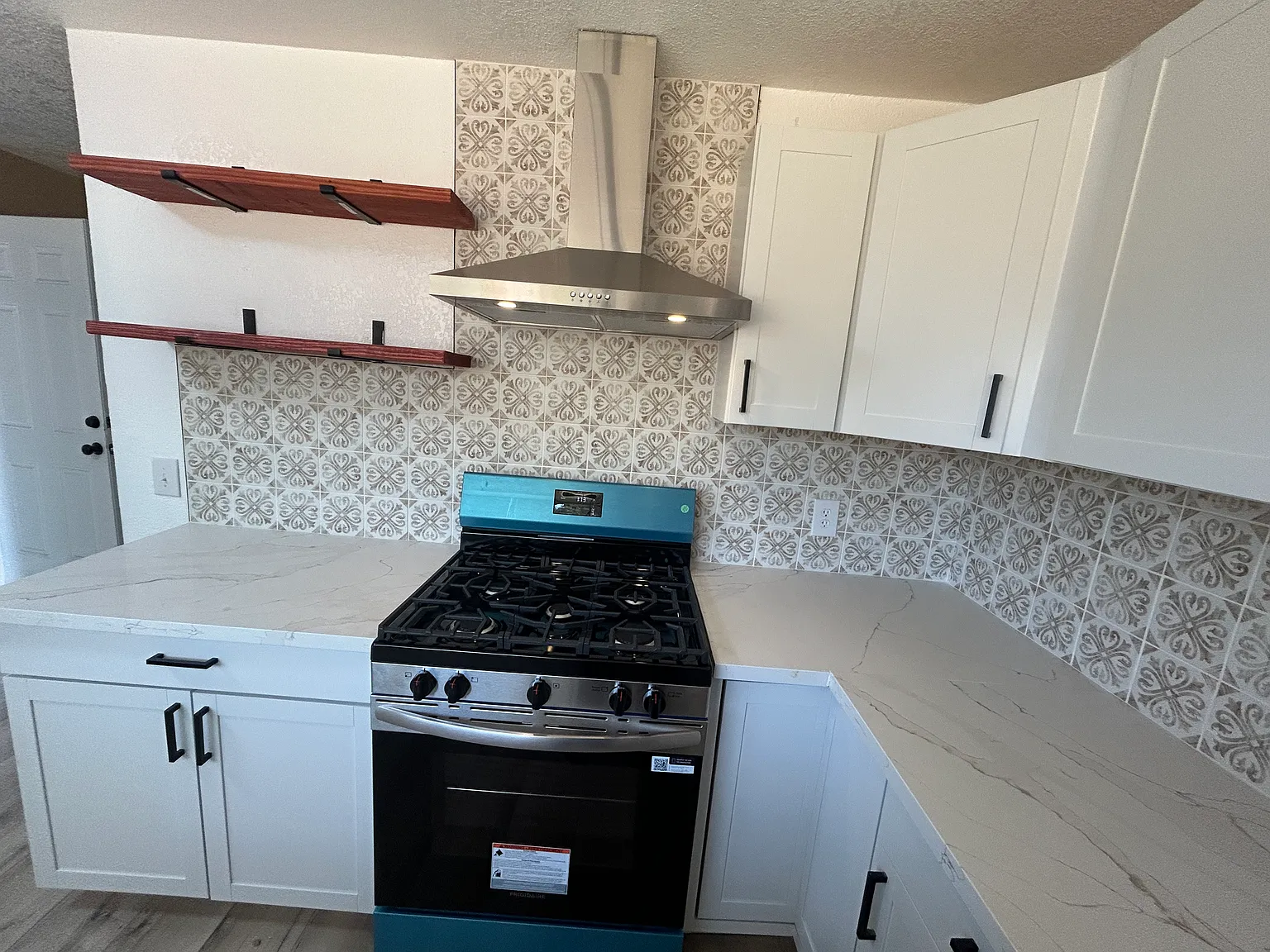 2 bed, 748 sqft, $1,550 — Photo 3