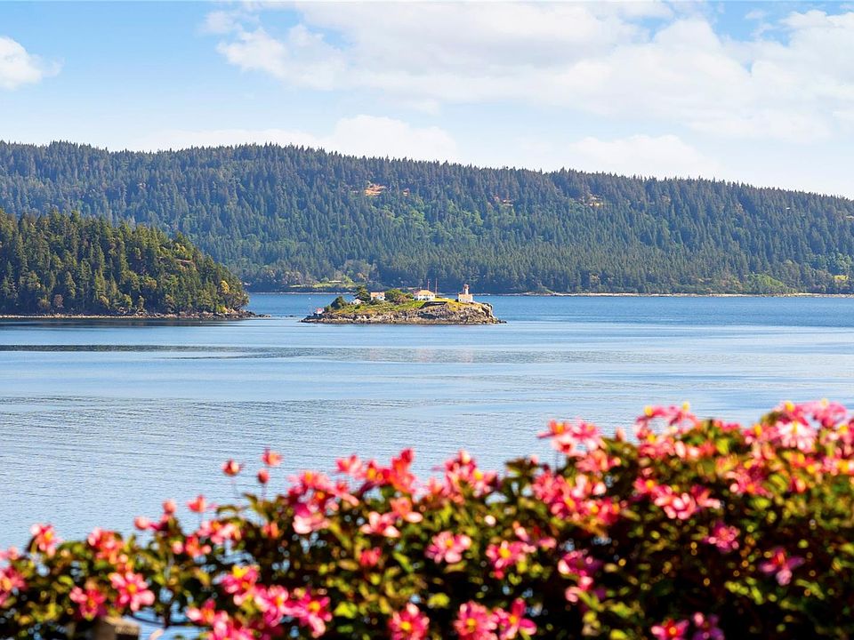 4855 Ocean Trl, Bowser, BC V0R 1G0 MLS 933138 Zillow