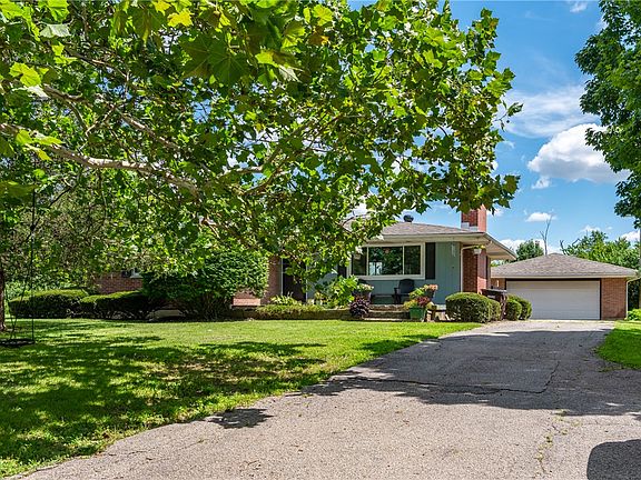 4th image of 6463 Michael Rd