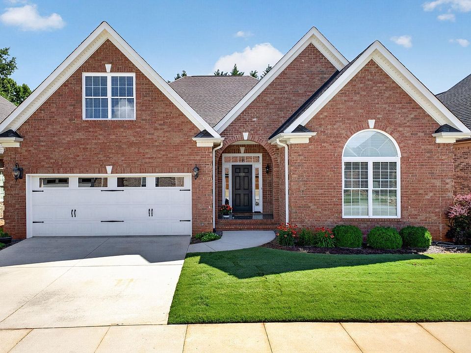 1st image of 108 Cottage Gate Ln