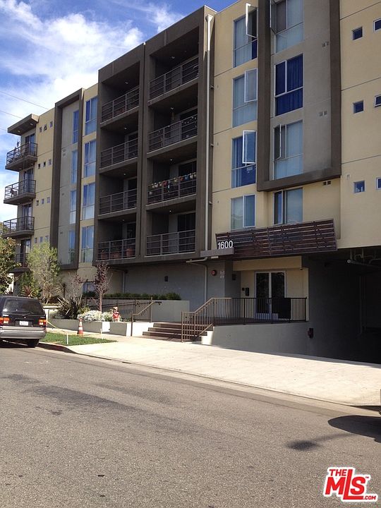 1st image of 1600 S Westgate Ave APT 402