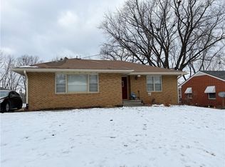 711 Clegg Rd, West Des Moines, IA 50265
