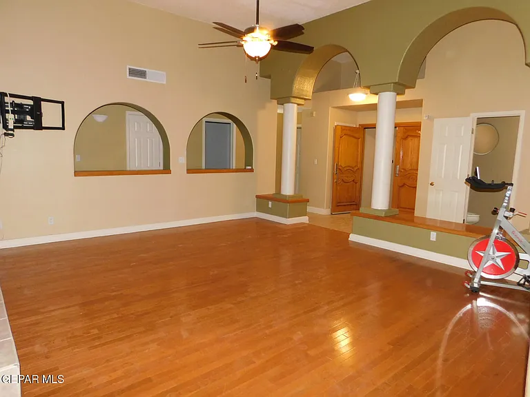 917 Tecate Pl — Photo 20