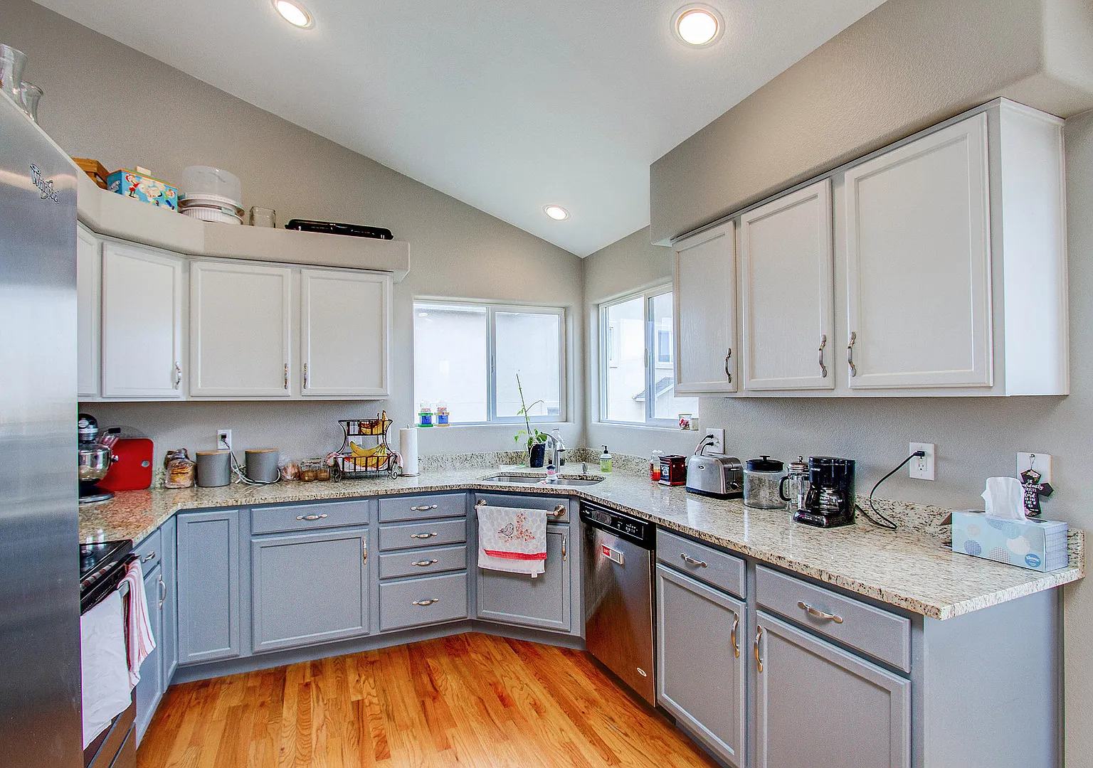 Gorgeous Home in Pronghorn Meadows! — Photo 2