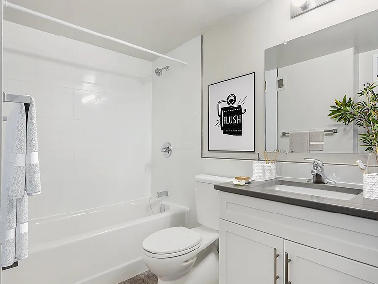 2080 Pembina Hwy — Photo 6