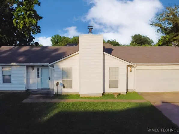 301 S Division St, Sapulpa, OK 74066