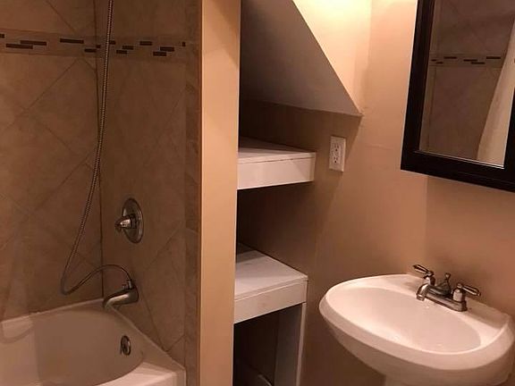 Bathroom 1 with sink & Vanity