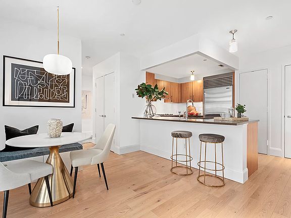 4th image of 125 W 22nd St APT 8C
