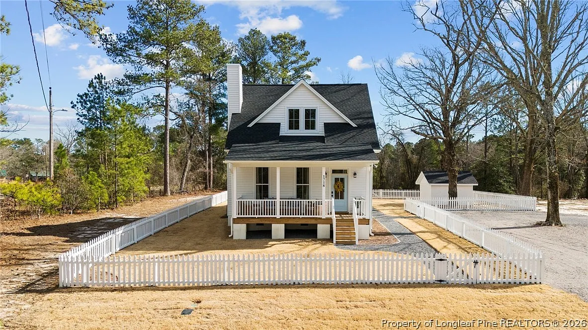 3 bed, 3.5 bath, 1862 sqft, $2,900 — Photo 2