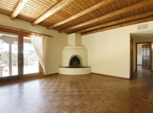 2010 Zozobra Ln, Santa Fe, NM 87505