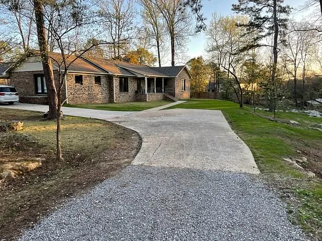 236 Shenandoah Dr — Photo 3
