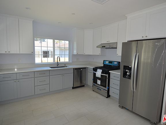 5th image of 3208 Rosewood Ave