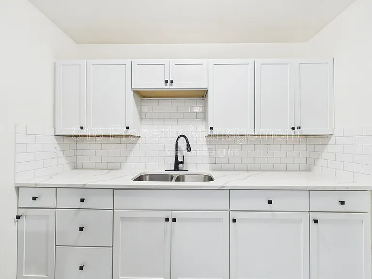 11018 Booth Ave — Photo 9